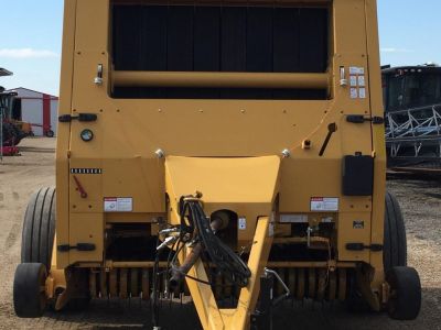 Vermeer 605 Super M Round Baler w/Mesh