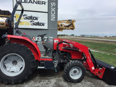 2017 Massey Ferguson 1758 Tractor